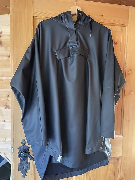 Sonstige Kleidung & Accessoires: Regenponcho – Gebraucht aus Speicher von nsw_vcg9 4