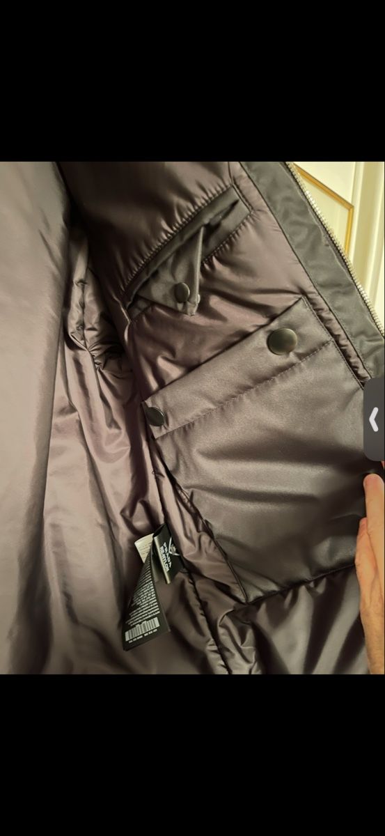 Prada Giacche: Prada Men's Black Winter Jacket - Size Medium, Like New! – Nuovo (secondo la descrizione) da Thalwil venduto da adamjay 2