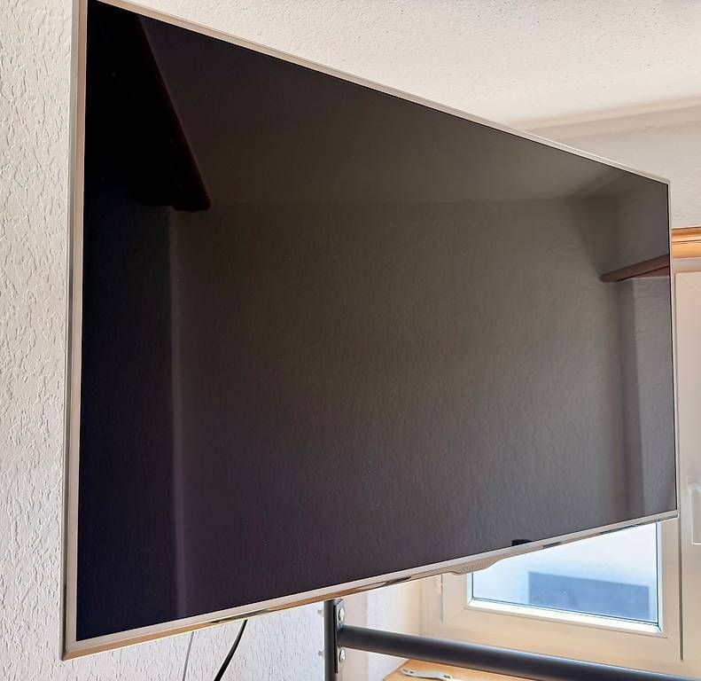 Televisori: Samsung Fernseher 43" inkl. Wallmount – Usato da Kilchberg ZH venduto da yoa_7ndh