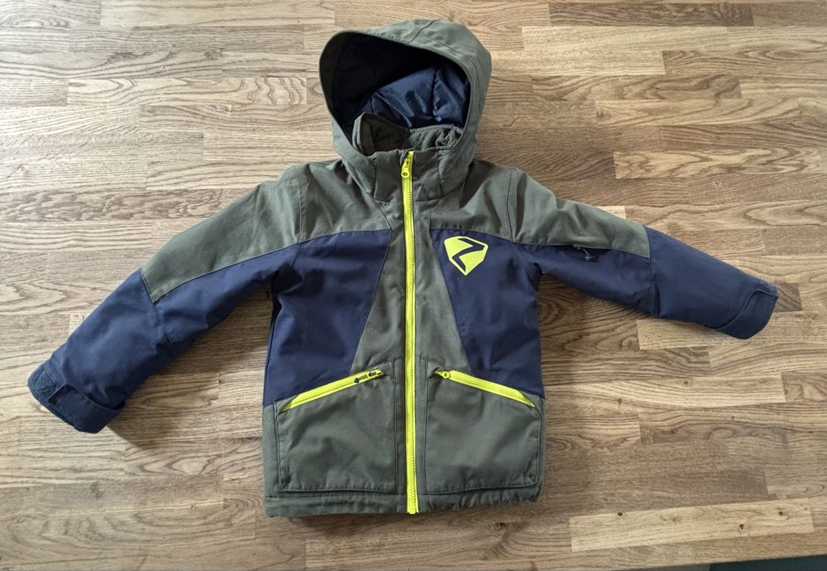 Ziener Giacche & Cappotti: Winterjacke, Marke Ziener, Grösse 116 – Usato da Waltenschwil venduto da Schmetterling2015