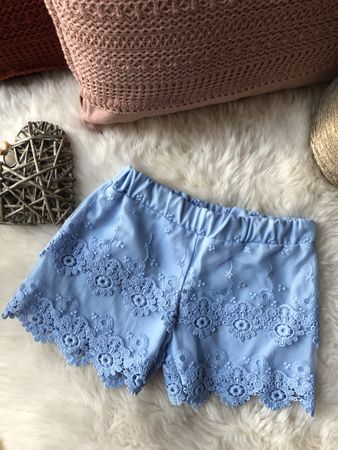 blaue Spitzen-Shorts Mayoral Gr. 104 *NEU