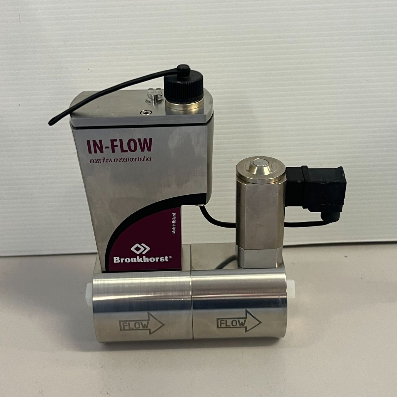 Accessori da laboratorio: Bronkhorst Mass Flow Controller F203 AI-M10-AGD-00-Z – Usato da Niederdorf venduto da LeptonAG_Labor 4