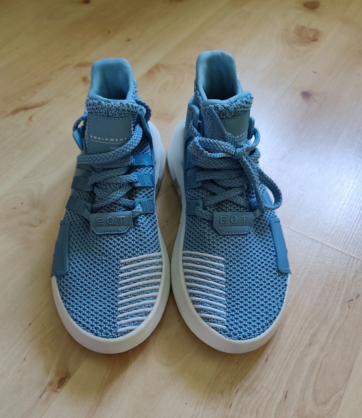 Adidas Damenschuhe: Adidas EQT Sneaker in hellblau, Grösse38 2/3 – Neu (gemäss Beschreibung) aus Rheineck von Polcadot 1