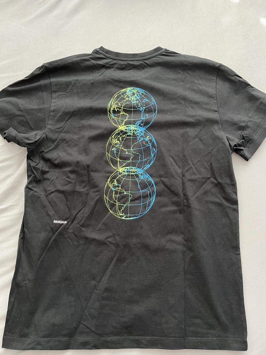 T-shirt: T-Shirt Pangaia Grösse S – Usato da Winterthur venduto da Davidloetscher 1