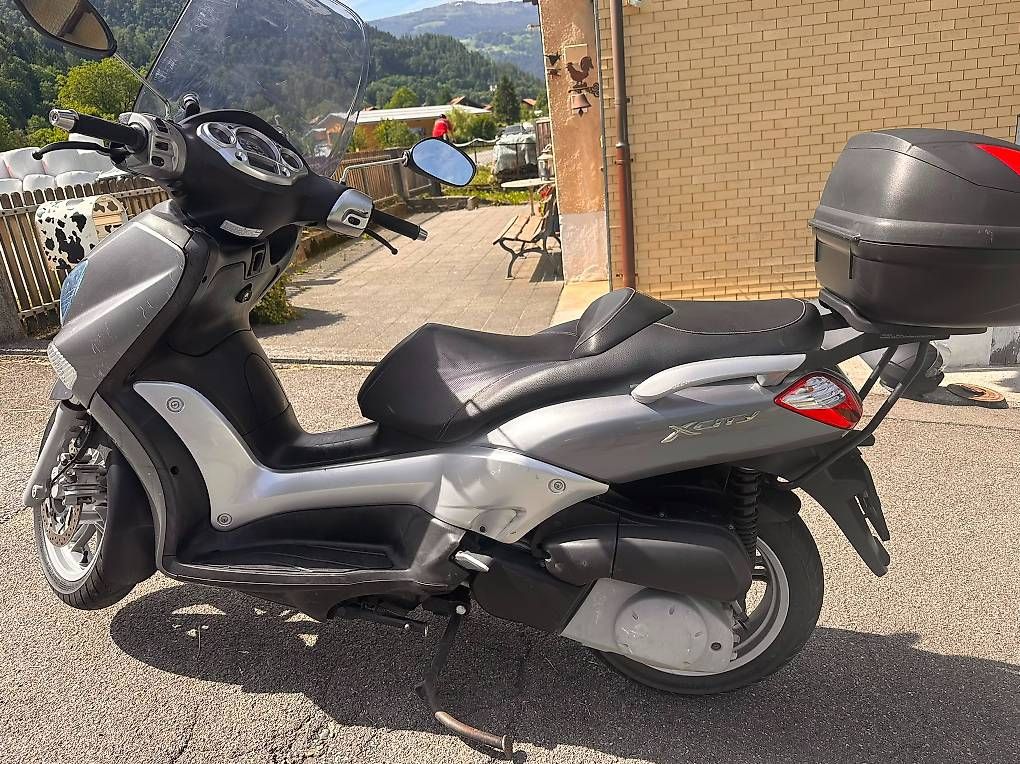Scooter: Yamaha Roller 250 ccm – Usato da Wilderswil venduto da adrian-haenggi