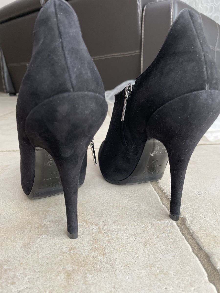 Dior Scarpe da donna: Bottines Dior en daim noir T 38 – Nuovo (secondo la descrizione) da Coppet venduto da Len007 2
