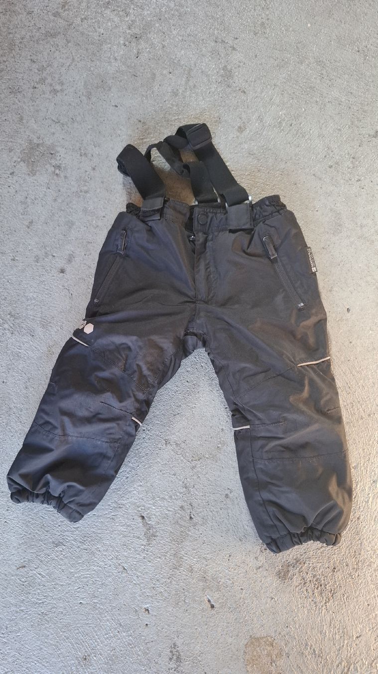 Pantaloni: Skihose in schwarz – Usato da Thundorf venduto da MelaWagi