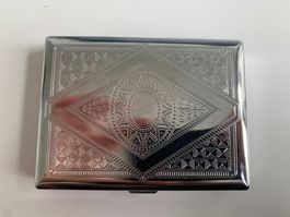 Neues Zigarettenetui in Farbe Silber  10.5 x 8 x 1.5 cm