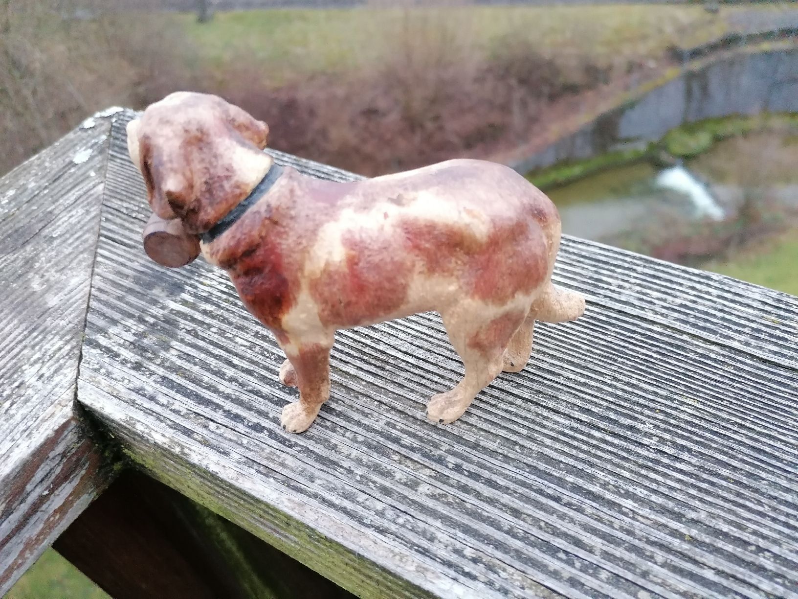 Sculture & Statue: Bernhardiner Hund geschnitzt – Usato da Werthenstein venduto da Marsche1 2