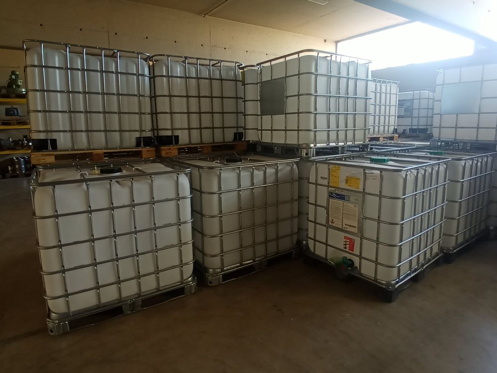 Wassertank auf Metall / Kunstoffpalette (Gebraucht) in Wauwil für CHF ...