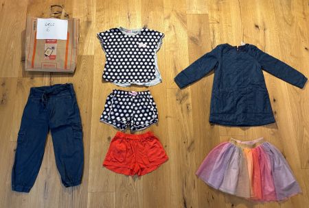 Girls clothing bundle size 110-116