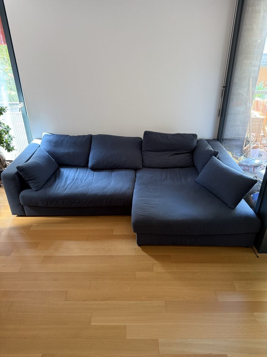 Divani: Sofa Stoff Dunkelblau (2 Einzelne hälften!)  – Usato da Reinach BL venduto da Alex.1998.
