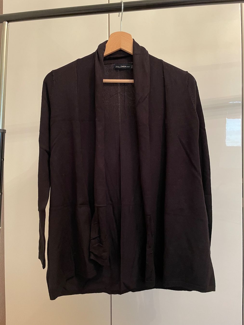 Zara Maglioni & Felpe: Zara Cardigan – Nuovo (secondo la descrizione) da Selzach venduto da iagiag98