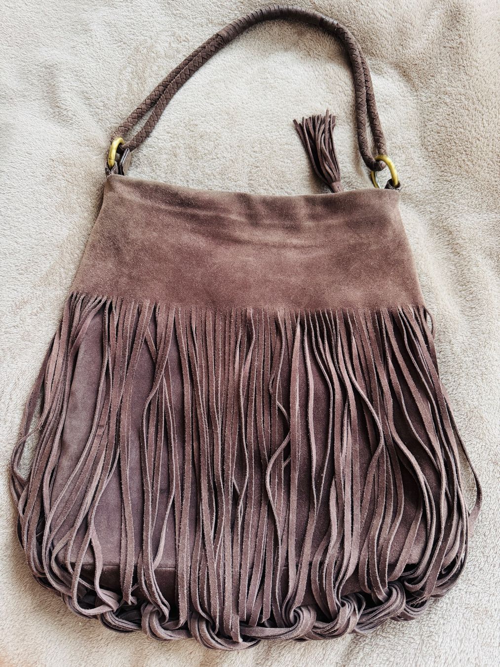 Taschen für Damen: Wildledertasche von Sondra Roberts – Gebraucht aus Burgdorf von ssv_9t9f 1