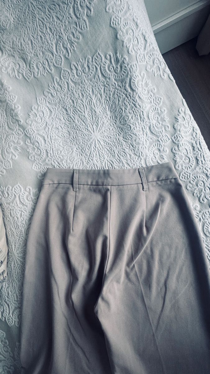 Bershka Pantaloni: Bershka Stoffhose, Beige, Gr 34 – Nuovo (secondo la descrizione) da Hünenberg See venduto da Schulers 4