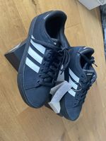 Adidas Sneaker schwarz Grösse 42 neu mit Etikett
