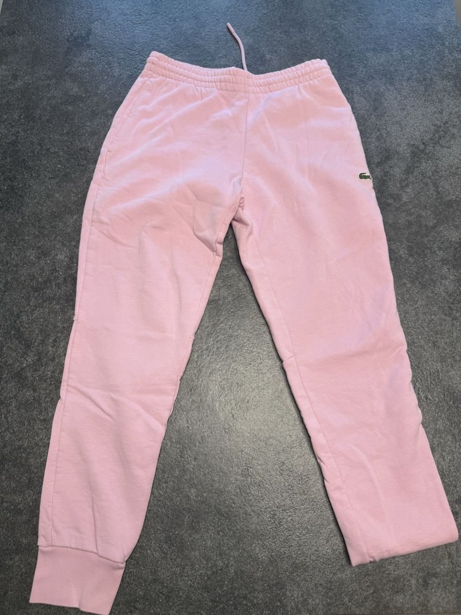 Lacoste Pantaloni: Pink Lacoste joggers – Nuovo (secondo la descrizione) da Grand-Lancy venduto da VERJUS22