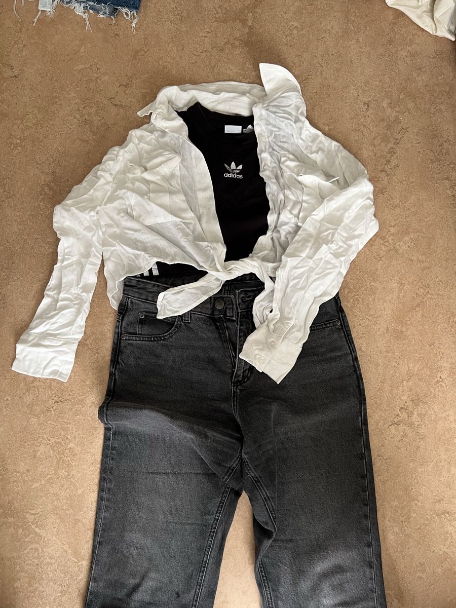 Lotti di vestiti: Stranger Things Outfit – Usato da Dietikon venduto da vnsmrc 1