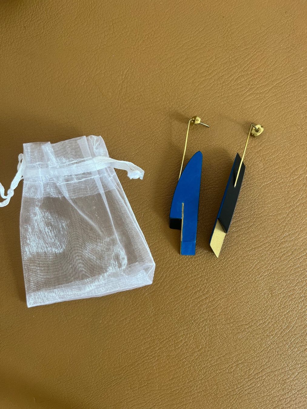 Orecchini pendenti & Orecchini a lobo: Boucles d’oreilles en bois – Nuovo (secondo la descrizione) da Neuchâtel venduto da Ariane_vn00 2