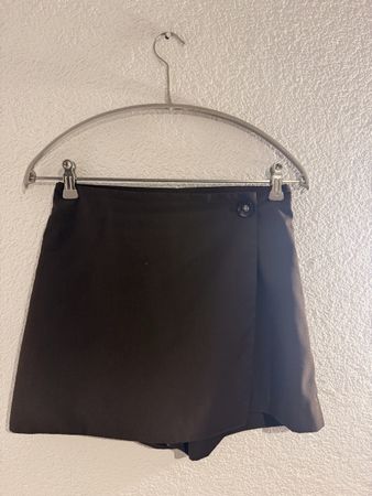 Mini-jupe-short H&M brune, taille 34 - Parfait pour l'été!