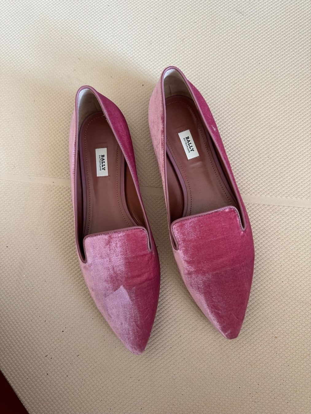 Bally Scarpe da donna: Bally Ballerinas 39.5 Rosa Samt – Nuovo e nell'imballaggio originale da Bern venduto da euglena.longa