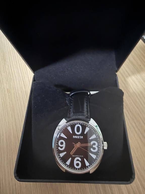 Montres: Montre  – Neuf avec emballage d'origine à Châtel-St-Denis par Jorge850