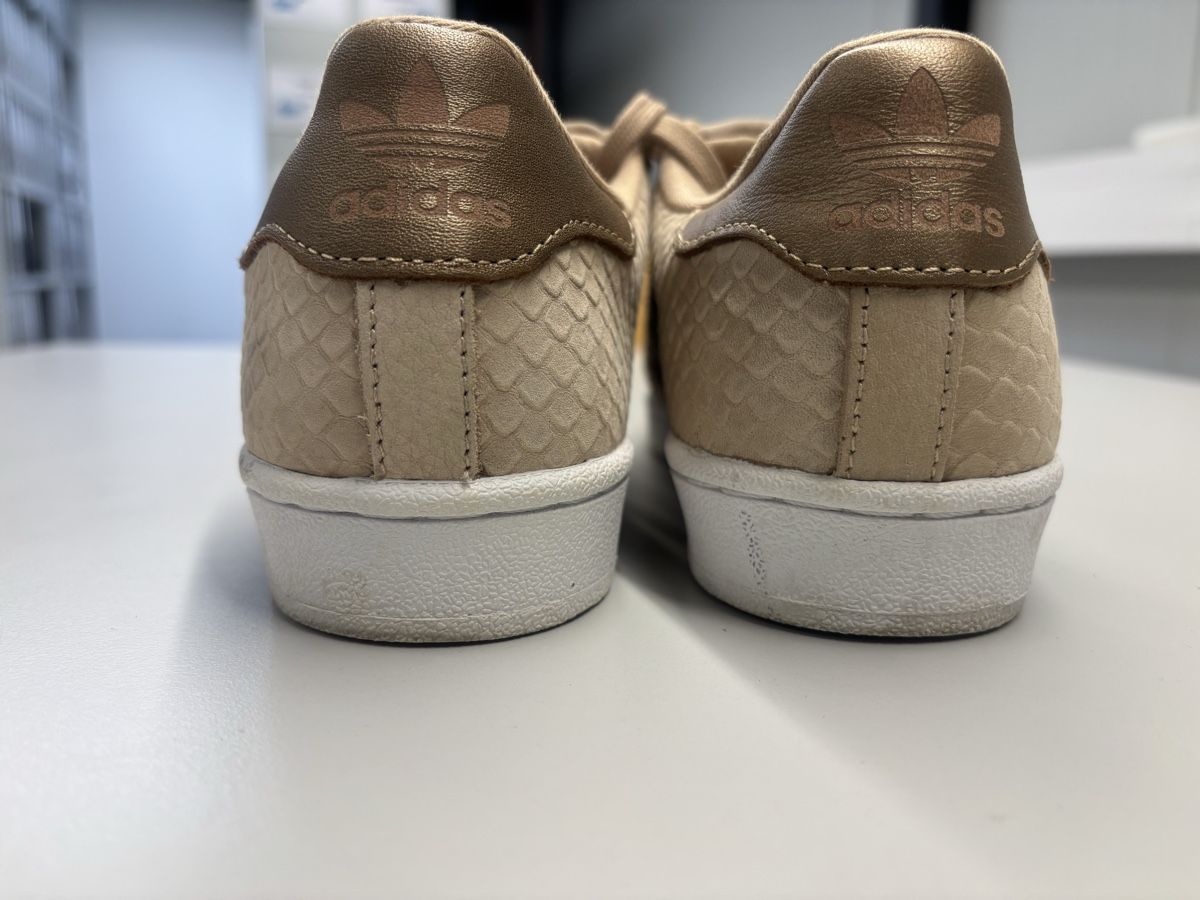 Adidas Scarpe da donna: Adidas Sneaker – Usato da Jonschwil venduto da Lambo5000 9