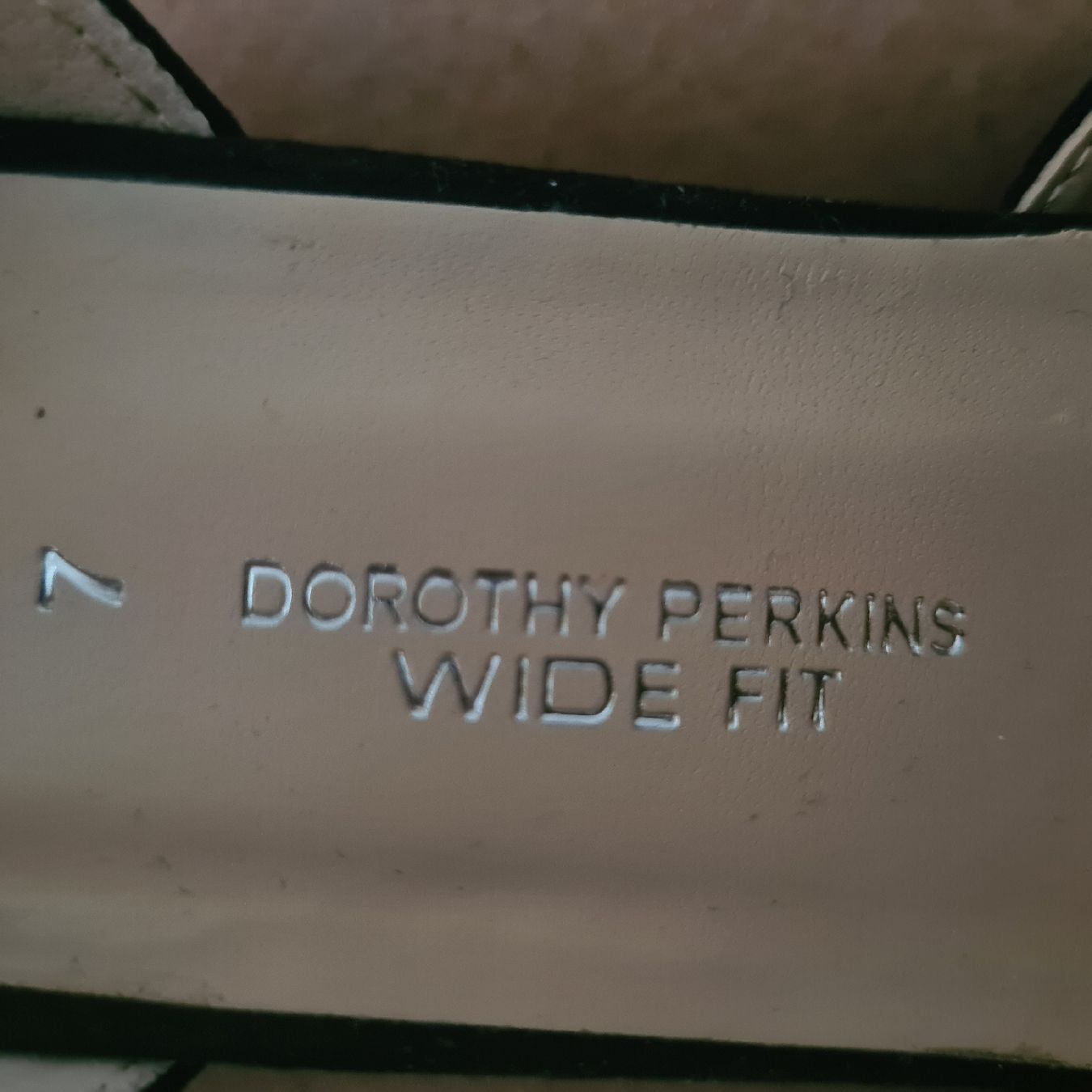Dorothy Perkins Scarpe da donna: Absatzschuh  Gr. 7 (40) Schwarz – Usato da Steinen venduto da turbogeiss99 3