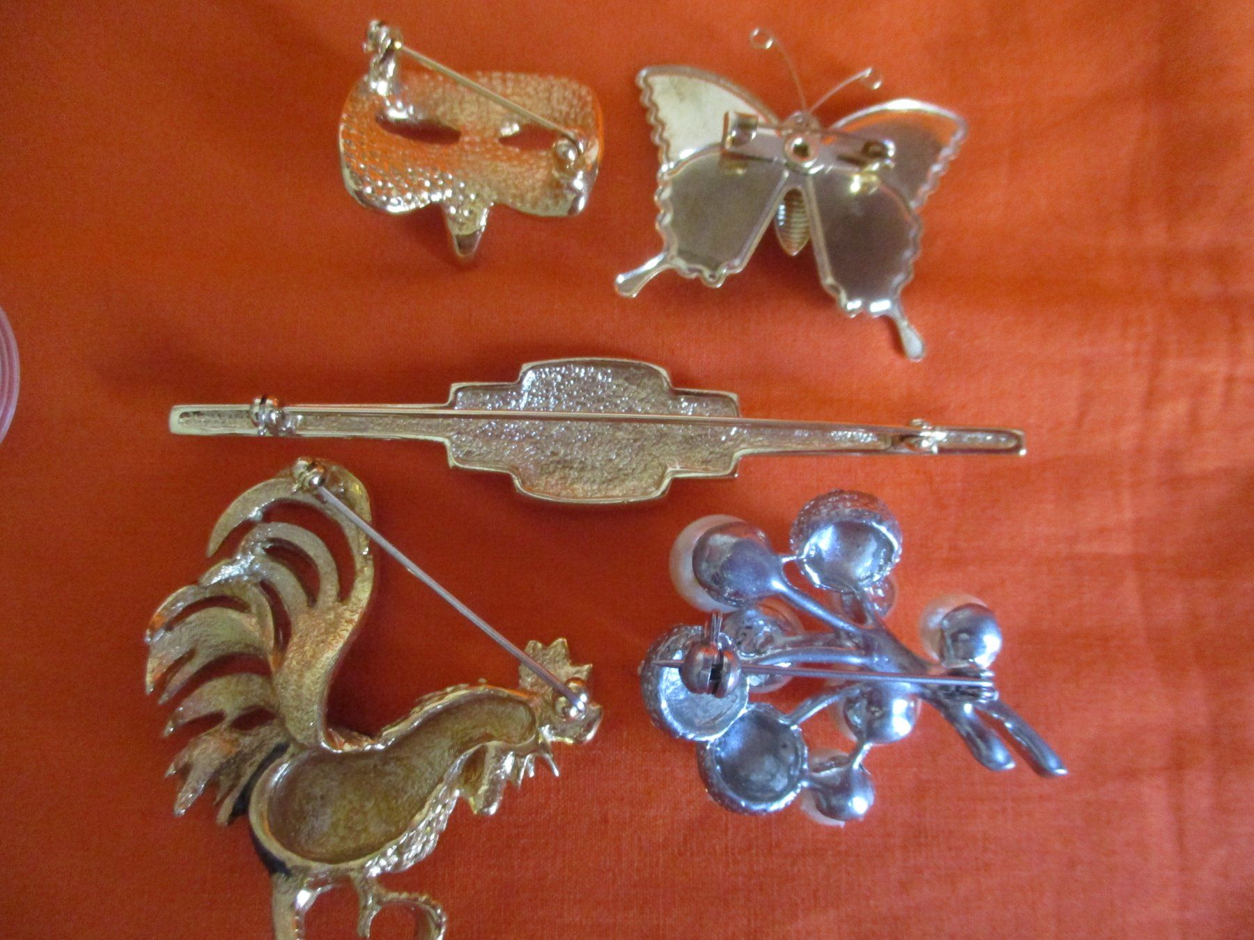 Autres bijoux: 5 x Brosche Modeschmuck – D'occasion à Birsfelden par alles-muss-raus 1