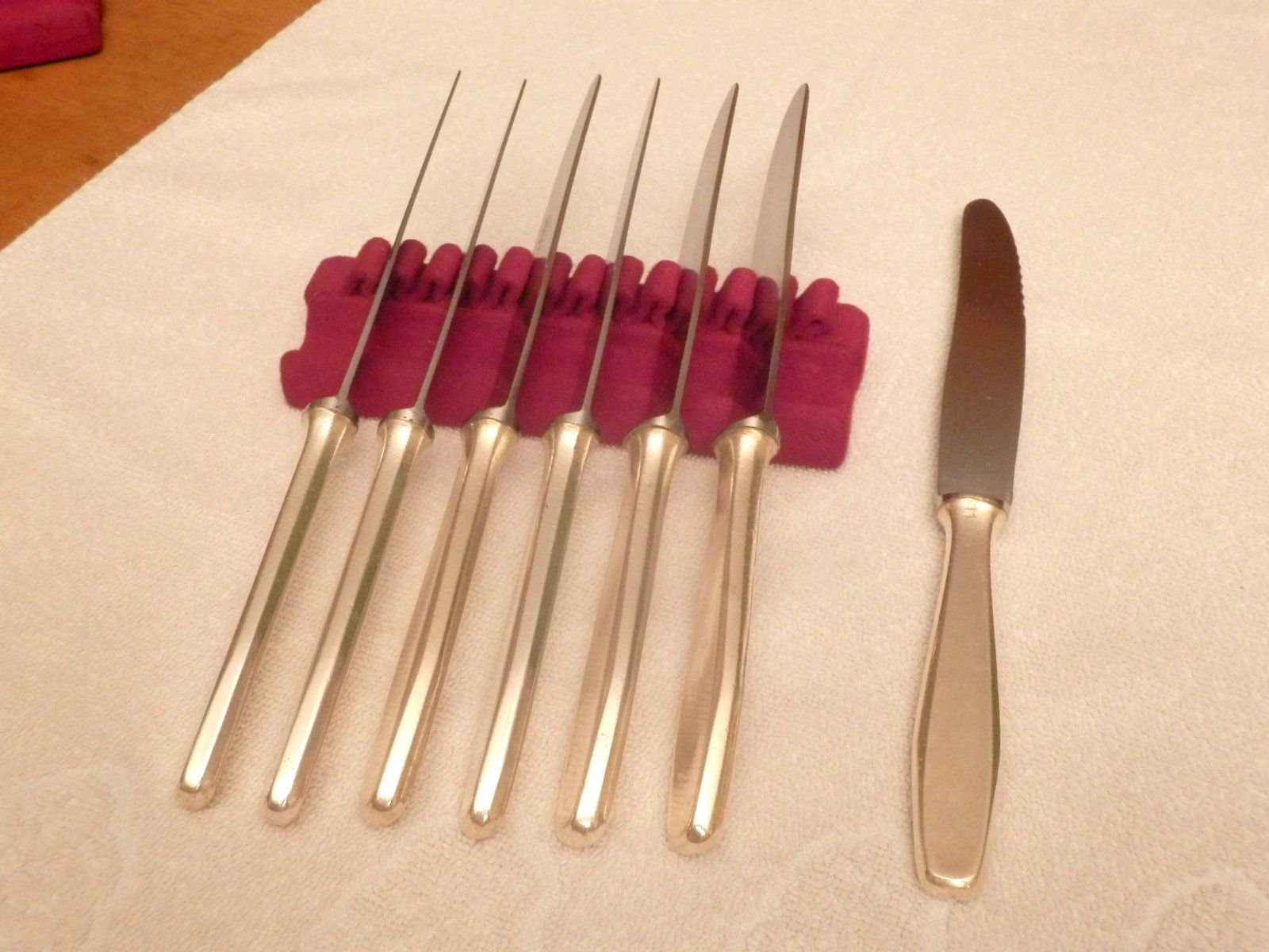 Coltelli da cucina: 7 Menümesser, Komet-Inox, Griffe versilbert, 22.5cm lang – Usato da Ueberstorf venduto da dinbau 1