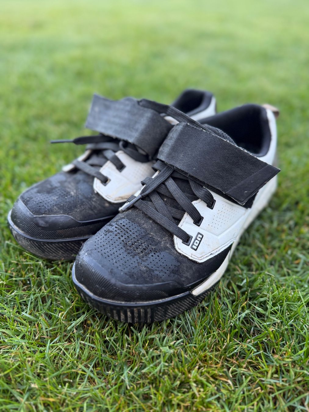 Chaussures hommes: ION MTB Schuh Grösse 38 – D'occasion à Fläsch par eishobby