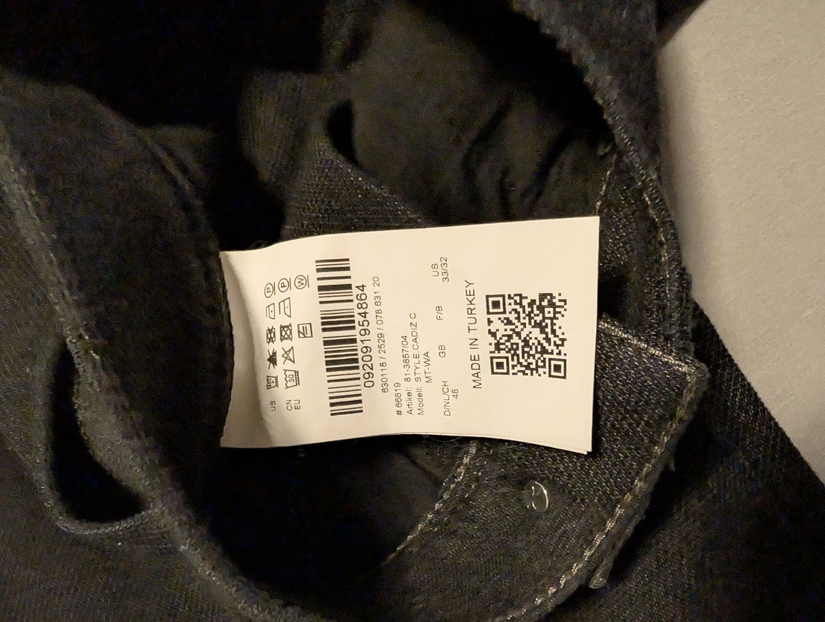 Brax Pantaloni: Schwarze Hose, Gr. 48 - neuwertig! – Nuovo (secondo la descrizione) da Eiken venduto da giu_2s7j 2