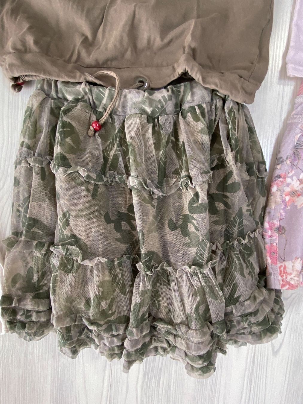 Lotti & Set di vestiti: Mädchenset Gr. 128 / Turnschuhe Gr. 32 – Usato da Estavayer-le-Lac venduto da Mimmy02 4