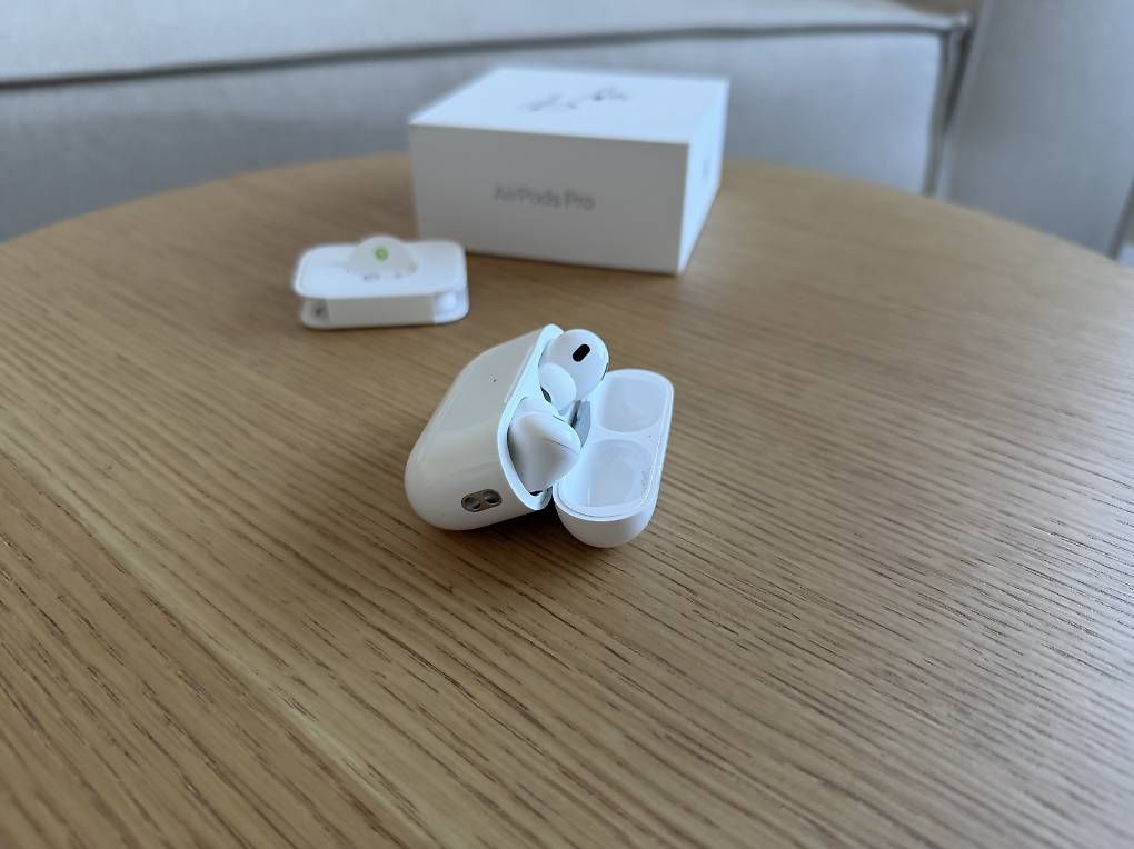 Cuffie: Apple AirPods Pro (2. Generation) USB-C – Usato da Basel venduto da Ohschaumal 3