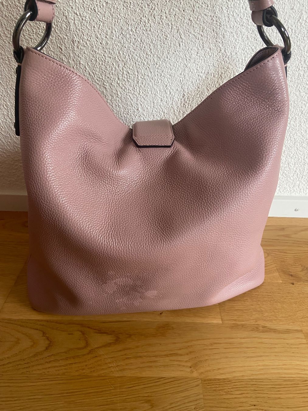 Karl Lagerfeld Taschen für Damen: Karl Lagerfeld Schultertasche – Gebraucht aus Zürich von oli_9dhs 2