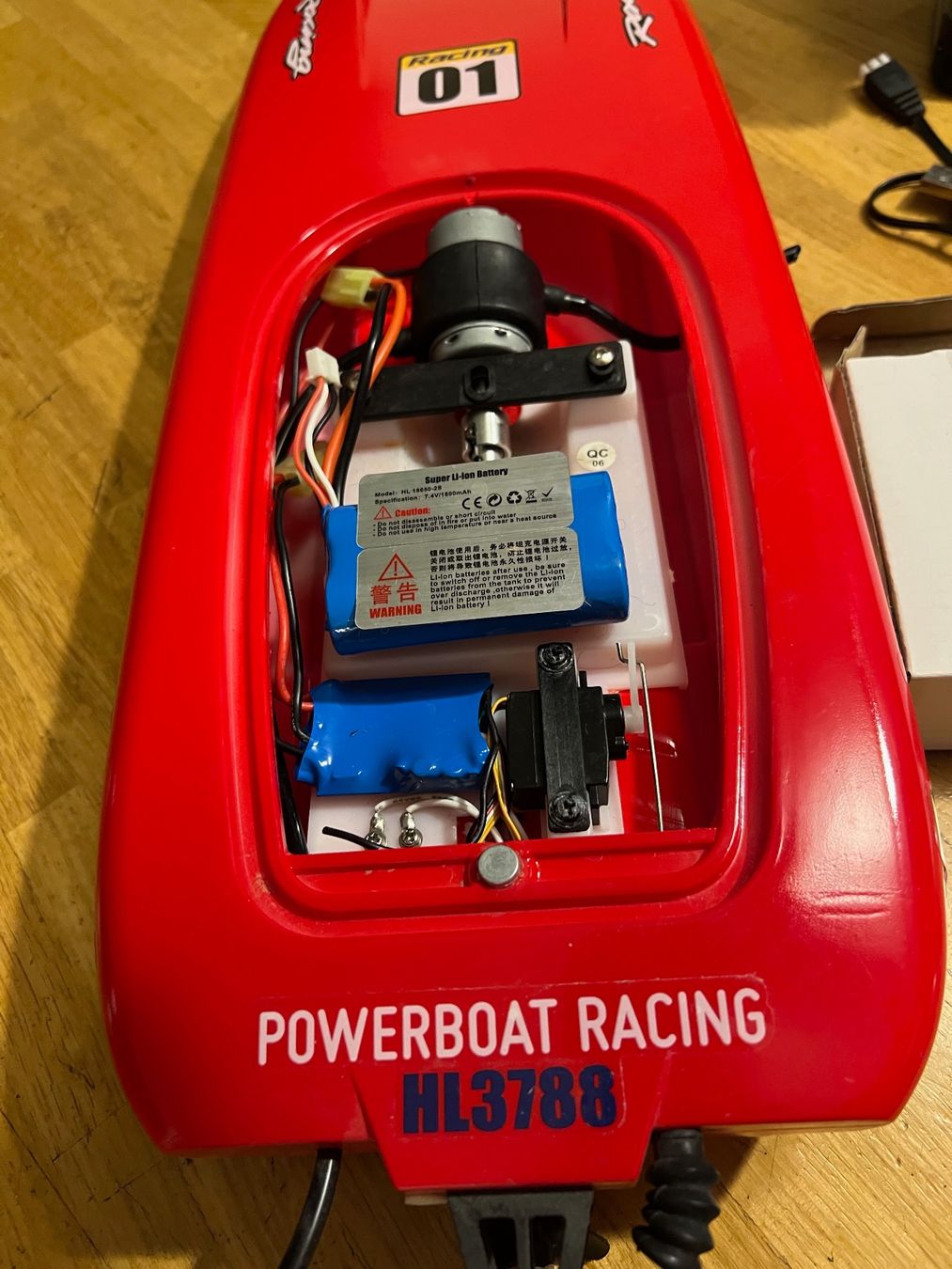 Amewi RC Modellbau: RC Speedboat Amewi – Gebraucht aus Zürich von luc70 6