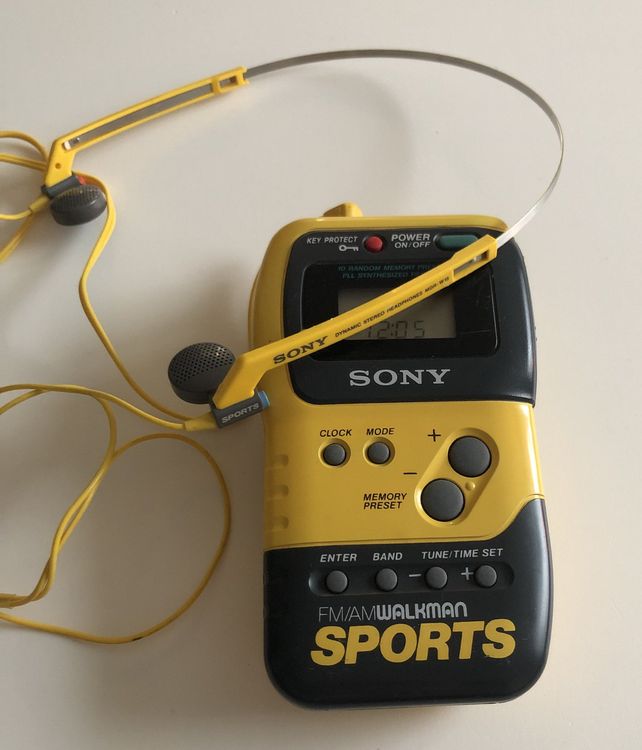 Radio Walkman Sony Sports SRF-5 Vintage - Jaune, Testée, Fonctionne - Fabriquée Au Japon (1986)