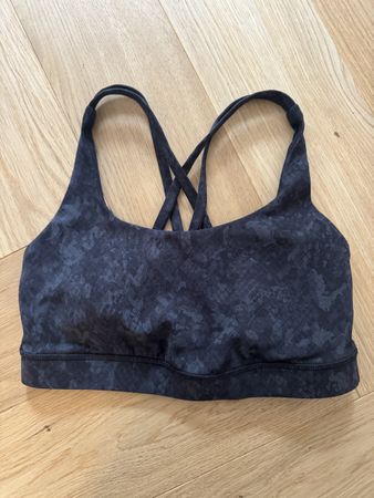 Lululemon Sport BH Grösse 6, Top Zustand, selten getragen!