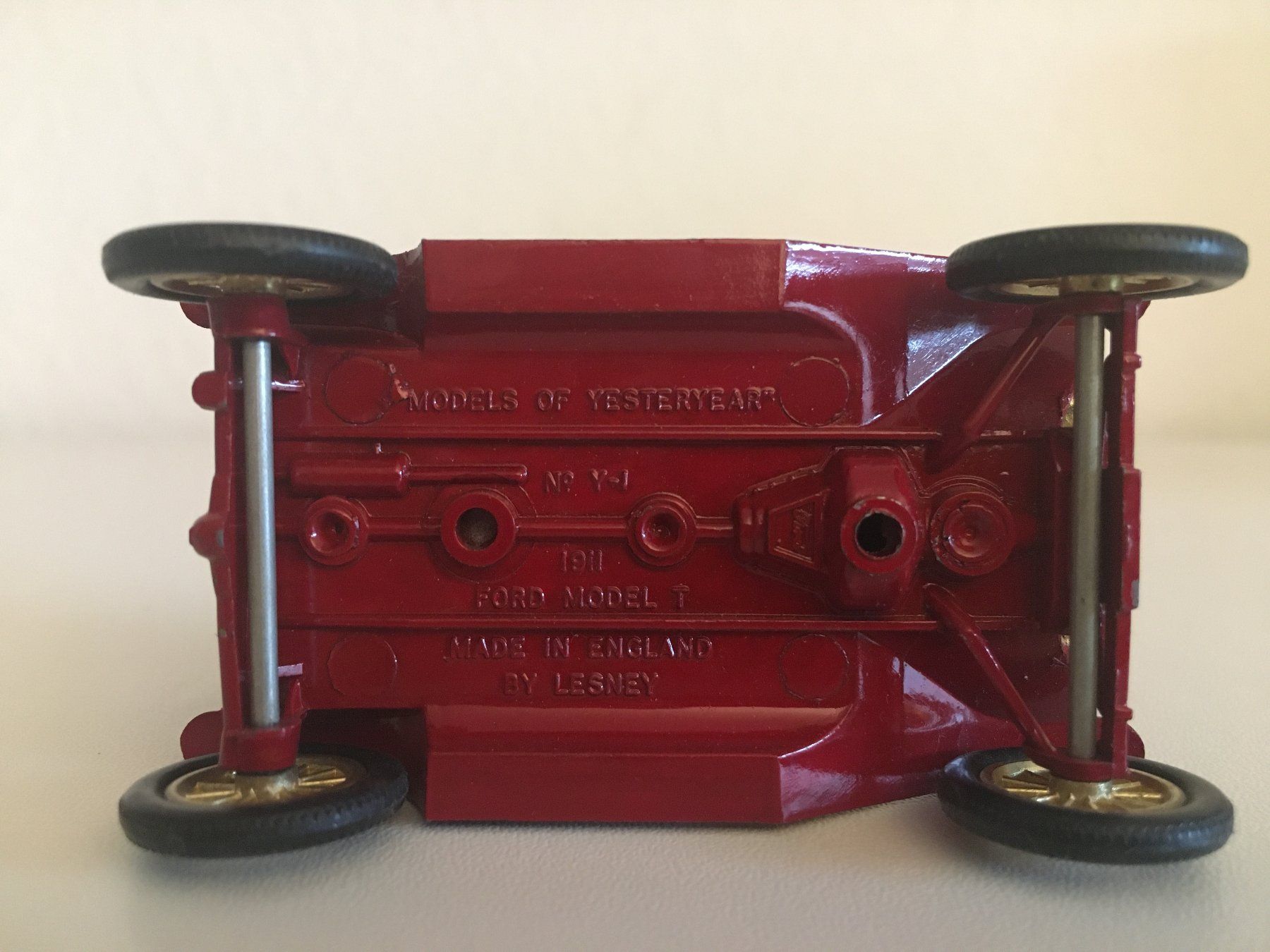 Ford Modellini d'auto: Oldtimer Modell Ford Model T 1911 Nr. Y-1 By Lesney – Usato da Glattfelden venduto da ROM57 4