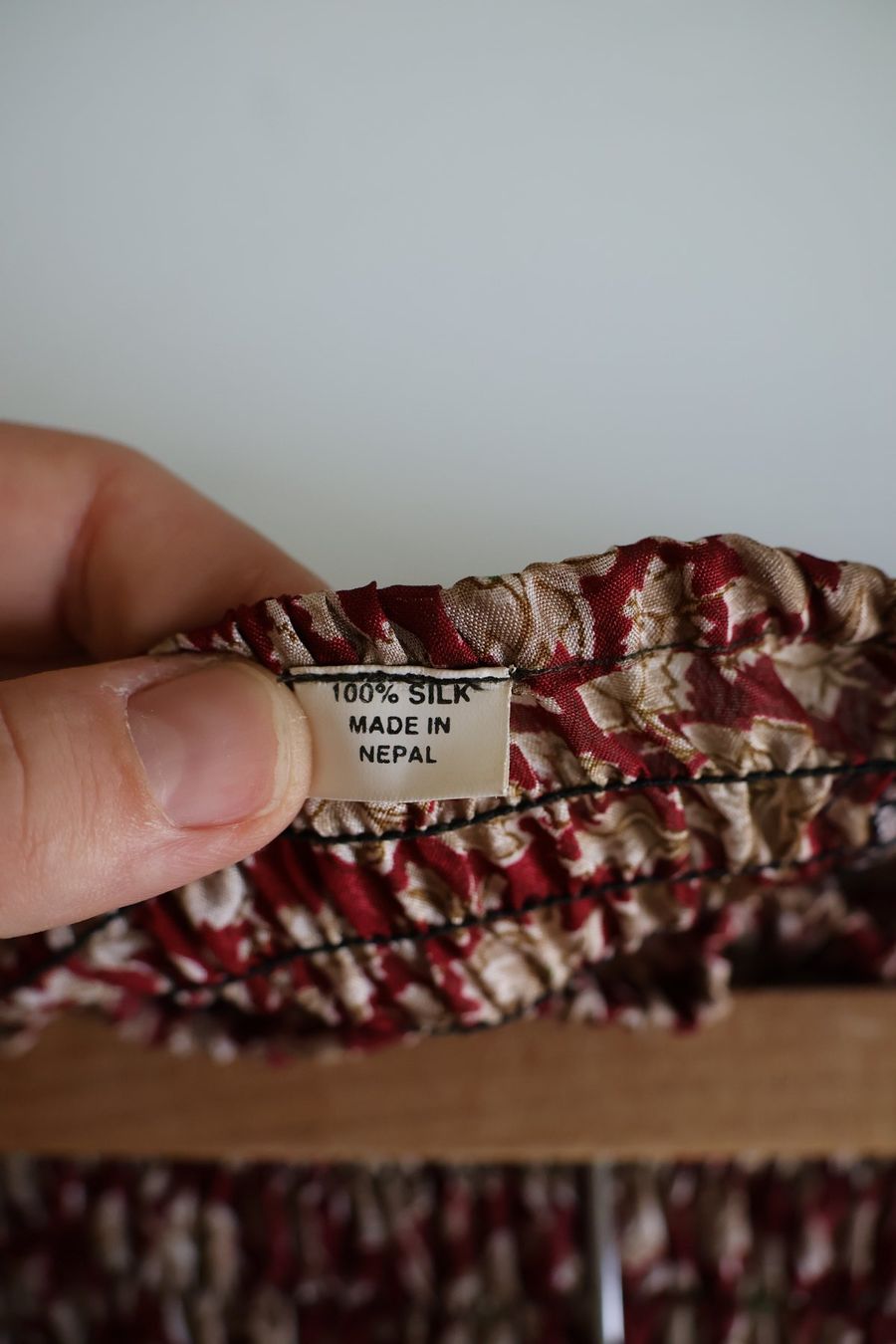 Hosen: Bunte Seidenhose mit Smokbund – Gebraucht aus Winterthur von jul_v9wx 4