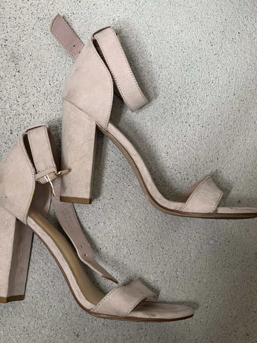 Scarpe da donna: Sandalen mit Absatz, hellrosa, Grösse 37 – Usato da Urdorf venduto da ines.tr96 2