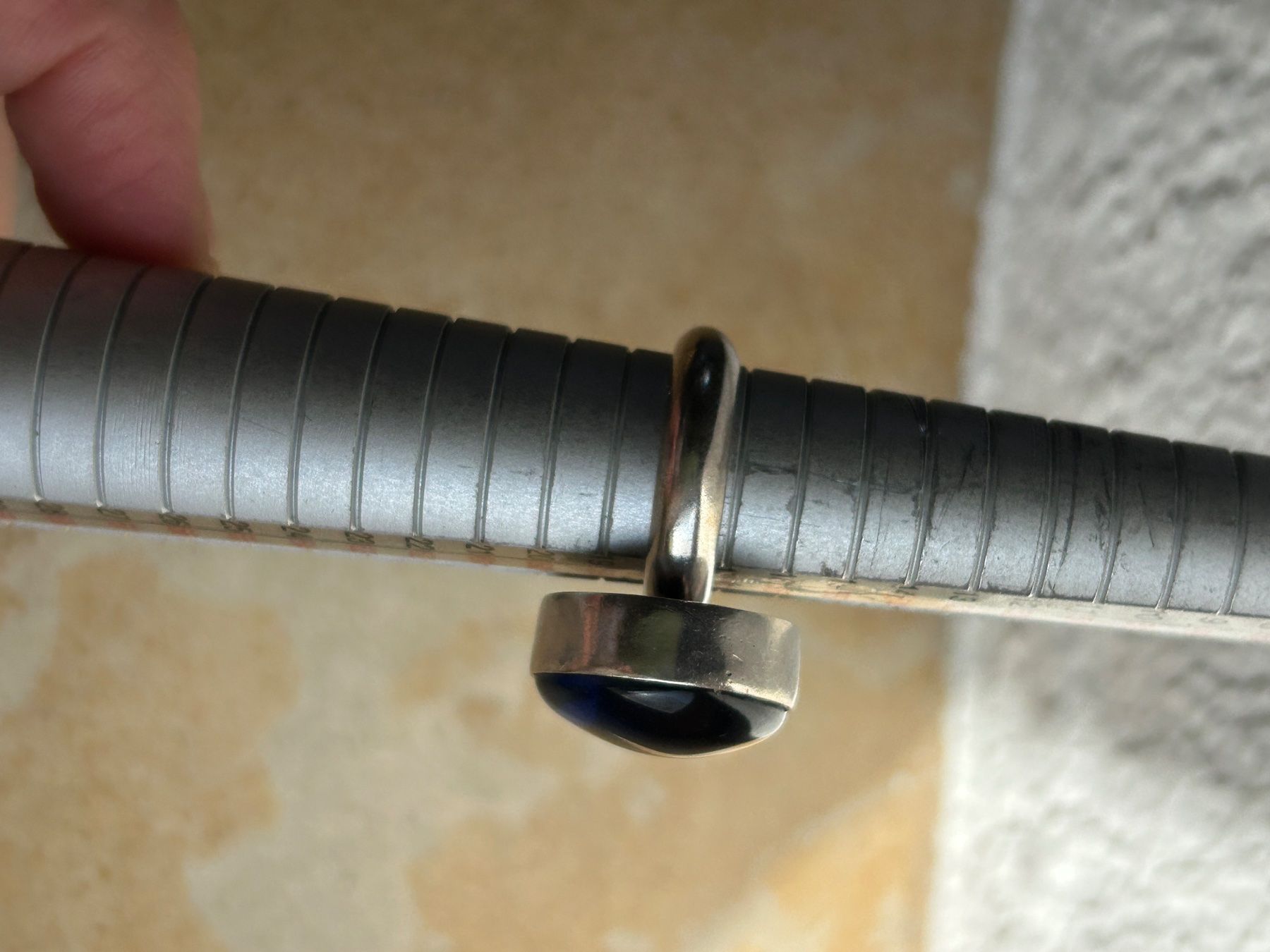 Anelli: Vintage Ring, Silber Dunkelblauer Stein (58) – Usato da Laufen venduto da Bellavitaboom 7