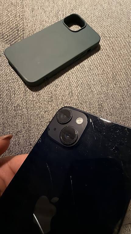 Telefoni cellulari / Smartphones: iPhone 14 128GB  Midnight – Usato da Dübendorf venduto da glori_b 2