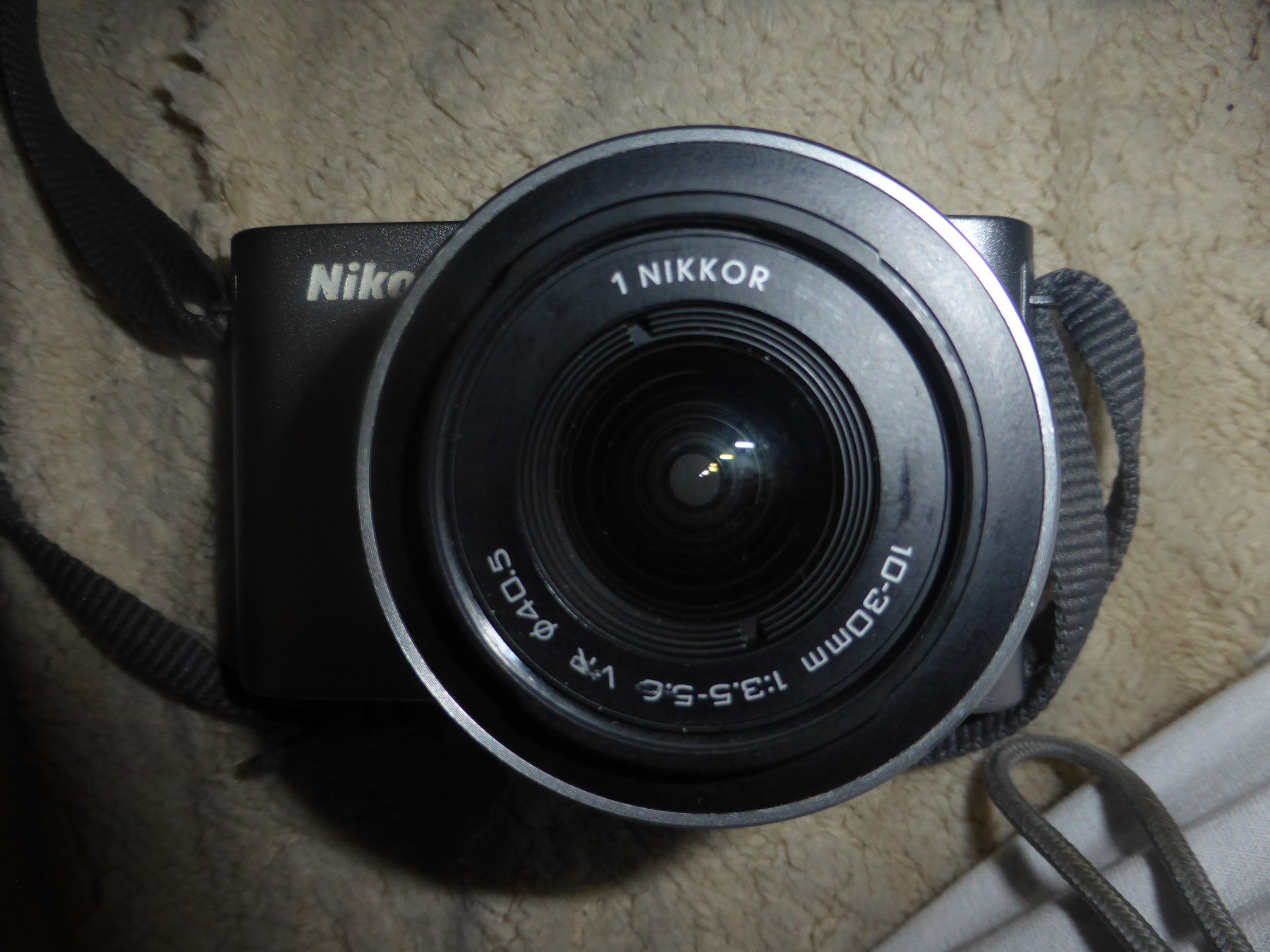 Nikon Fotocamera: NIKON J1 MIT ZWEI  0BJEKTIV – Usato da basel venduto da tama_fab 3