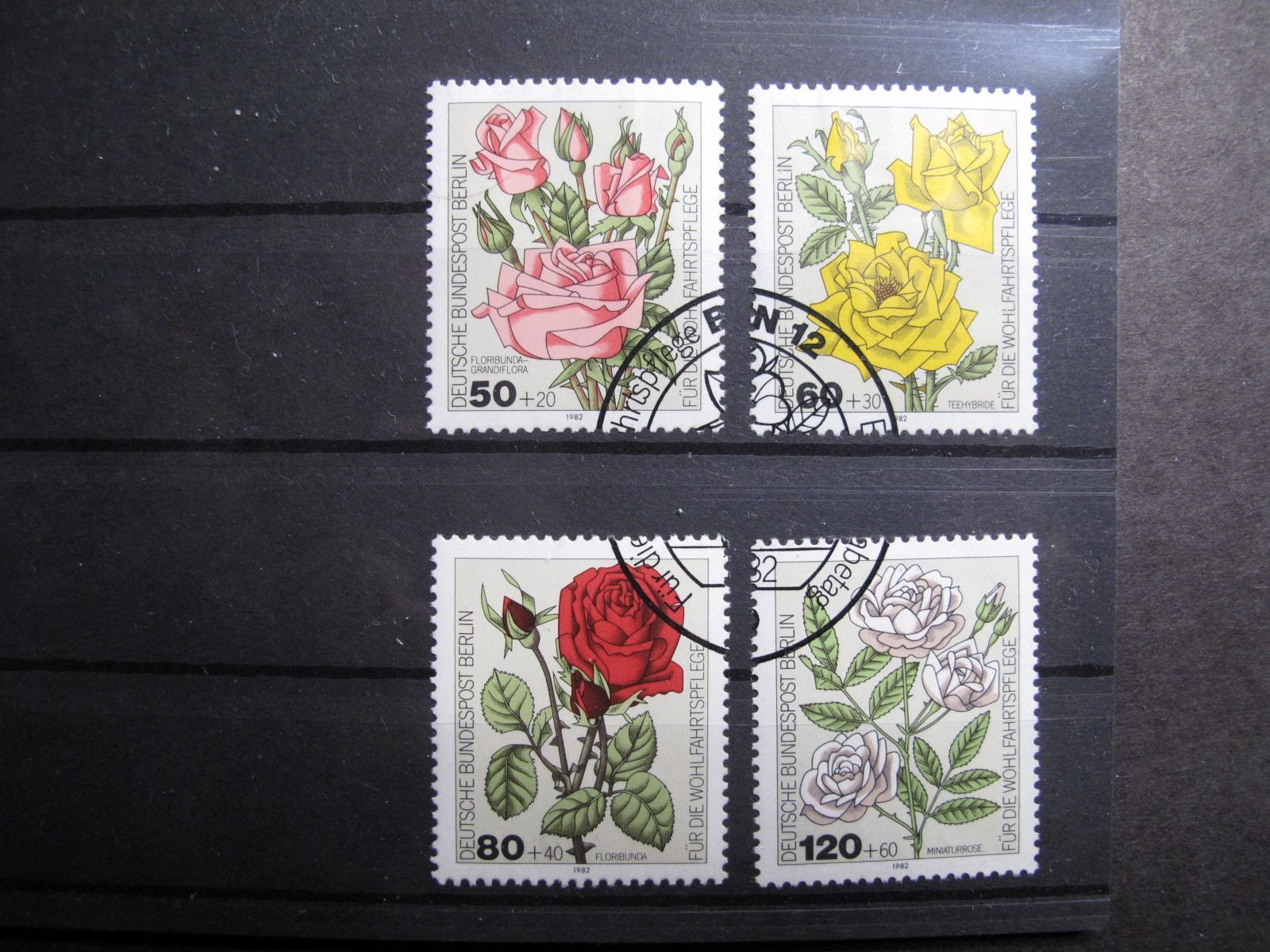 Tutti i francobolli: Berlin 1982 Gartenrosen ET – Usato da Wil SG venduto da fva01