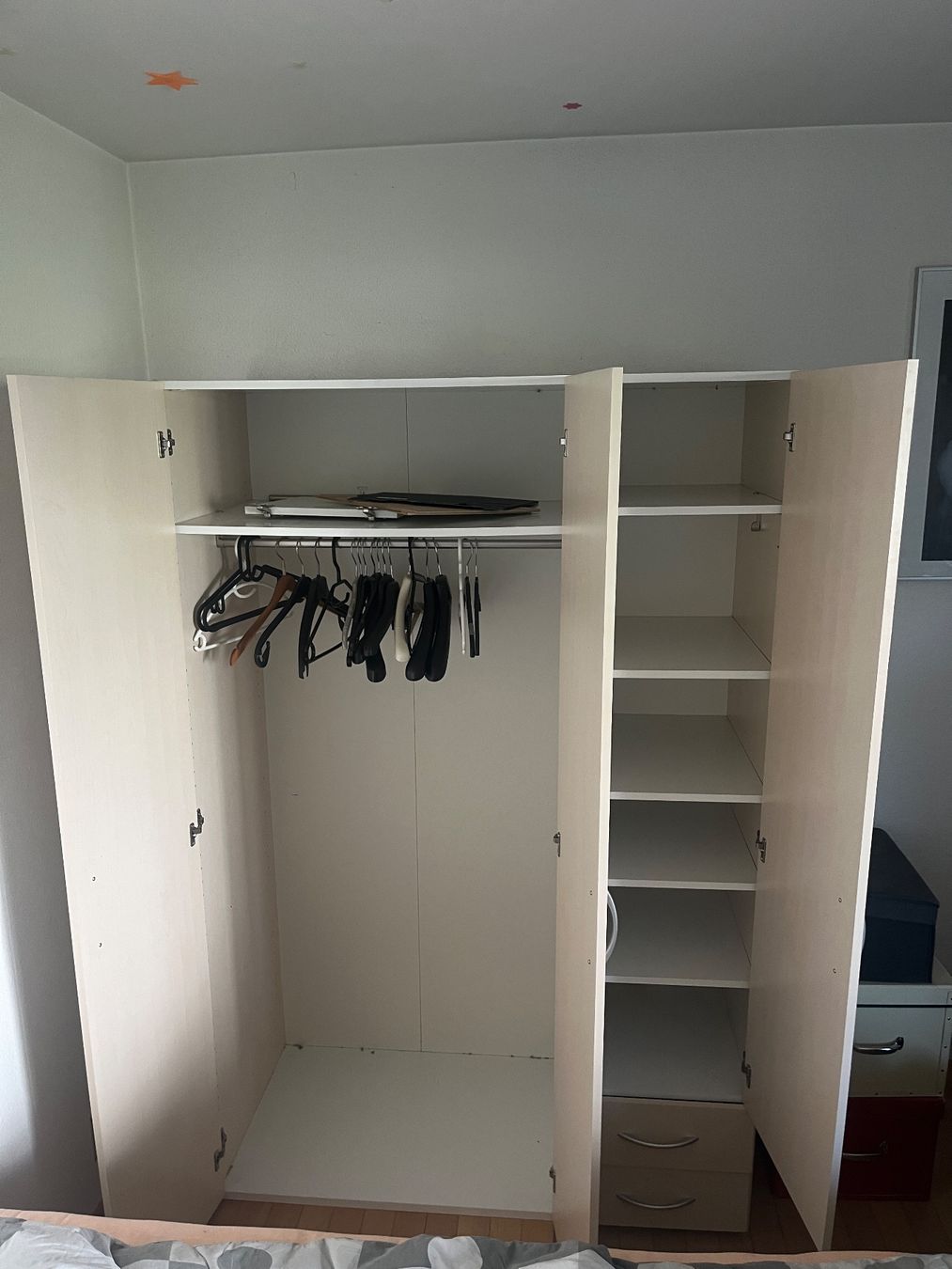 Armadi: Kleiderschrank – Usato da Luzern venduto da JuliaSecondhand 1