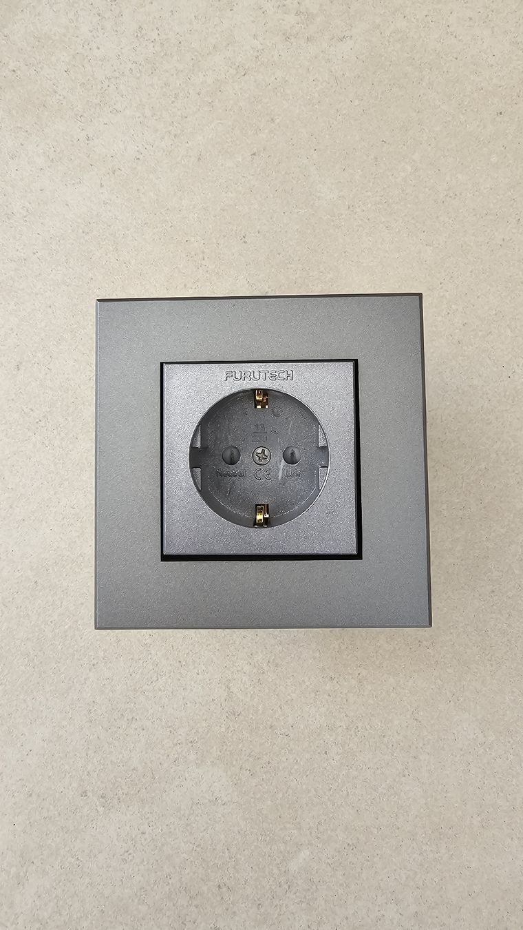 Furutech Spine: Steckdose FURUTECH Schuko – Usato da Spreitenbach venduto da Garjulia