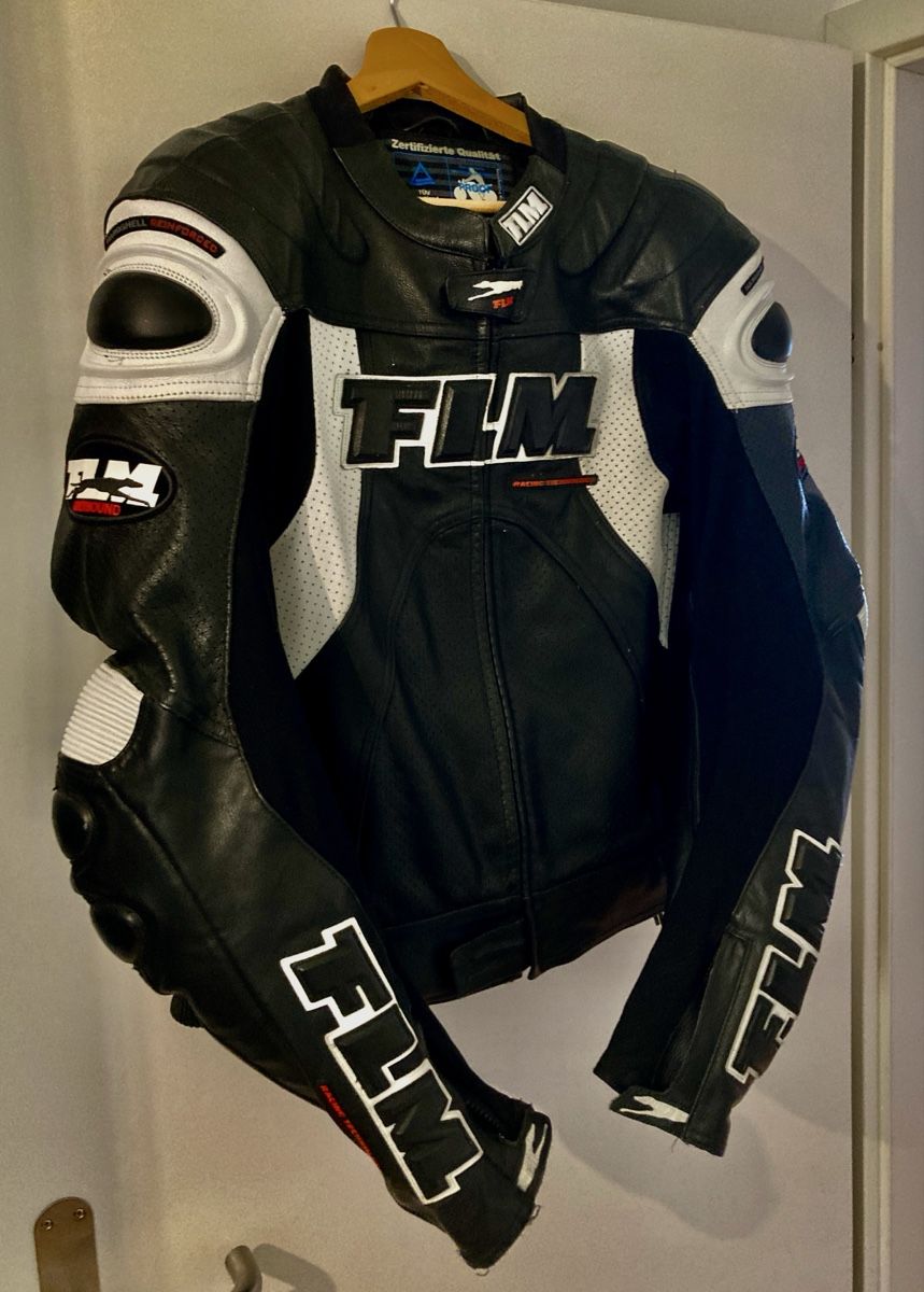 FLM Jacken: Motorradrennsportjacke FLM Greyhound – Gebraucht aus Feusisberg von Aquasphere 1