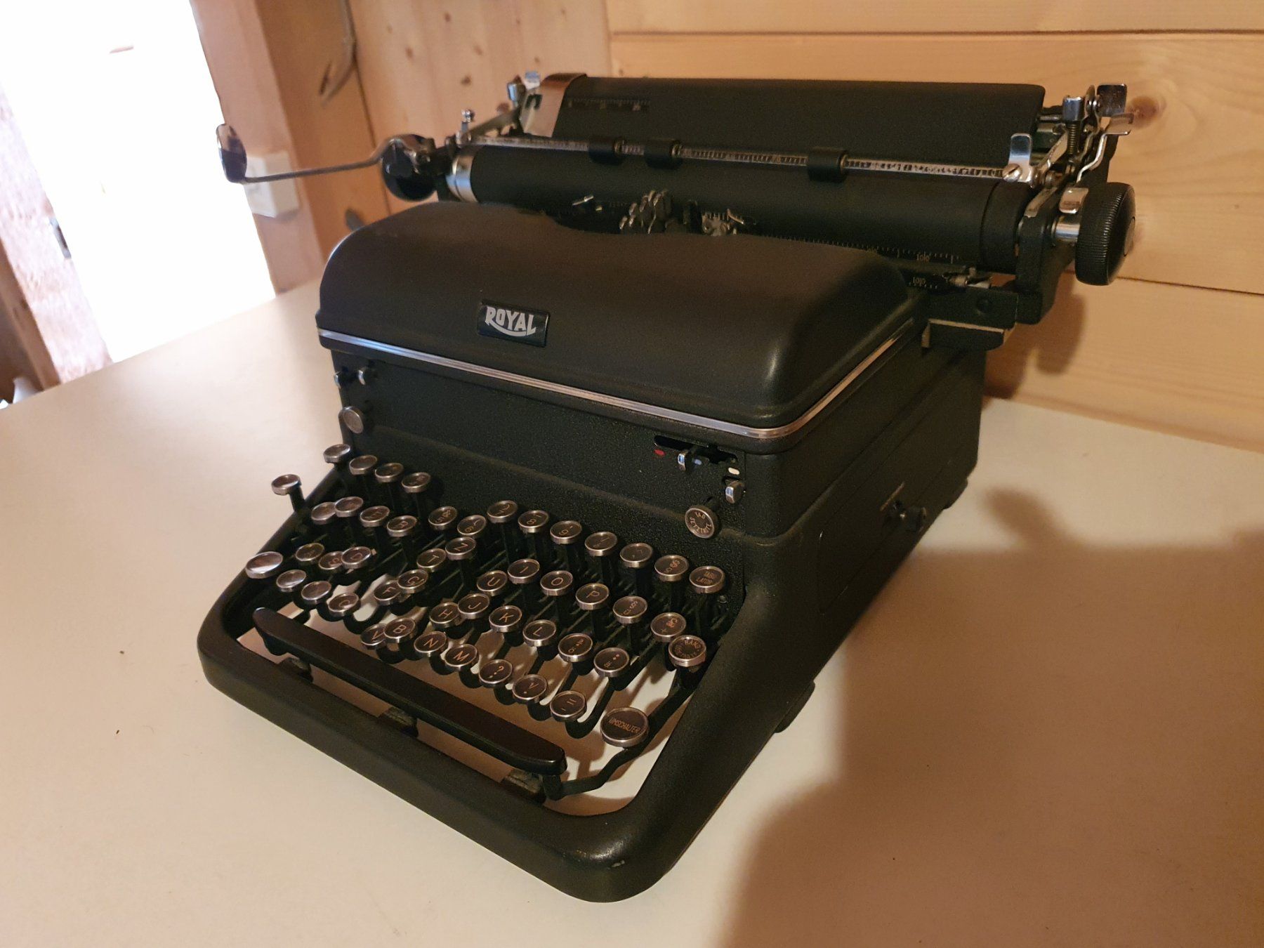 Macchine da scrivere: Antike, revidierte Schreibmaschine – Nuovo (secondo la descrizione) da Frutigen venduto da jue_ng9d 2