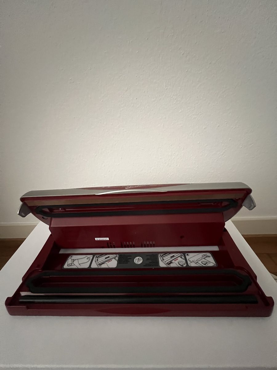 Berkel Appareils de cuisine: Berkel MiniVac Vakuumiergerät – D'occasion à Luzern par kes_l9q6 7